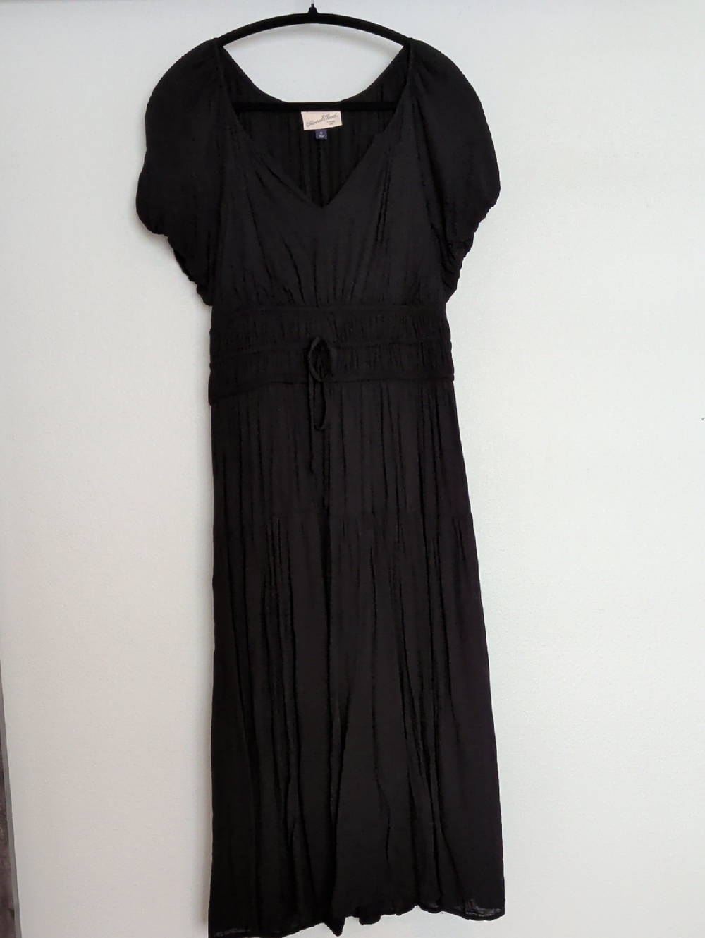 Universal Thread Black V-Neck Empire Waist Maxi Dress